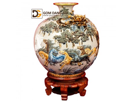 Bình hút tài lộc bọc đồng đắp nổi bát mã truy phong men rạn cổ Bát Tràng Bình hút tài lộc bọc đồng đắp nổi bát mã truy phong men rạn cổ Bát Tràng
